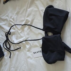 Skatie bikini top size small